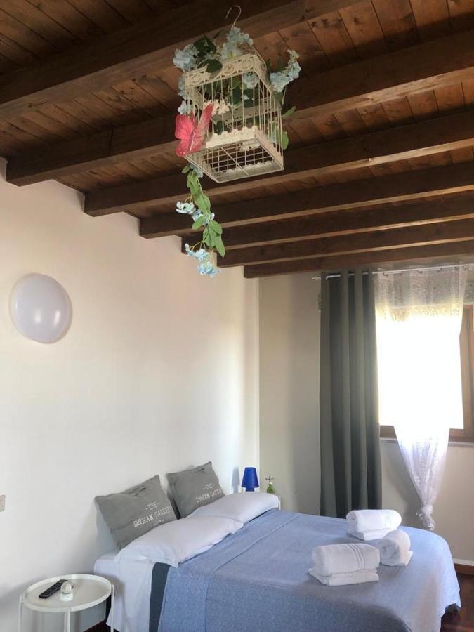 Bed and Breakfast Attico By Marconi 11 Besozzo Exterior foto