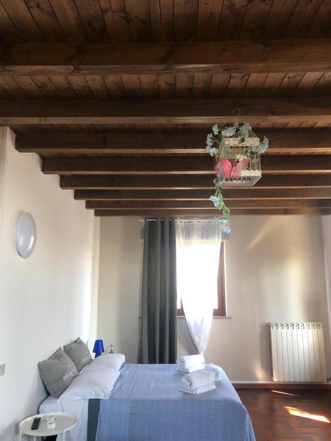 Bed and Breakfast Attico By Marconi 11 Besozzo Exterior foto